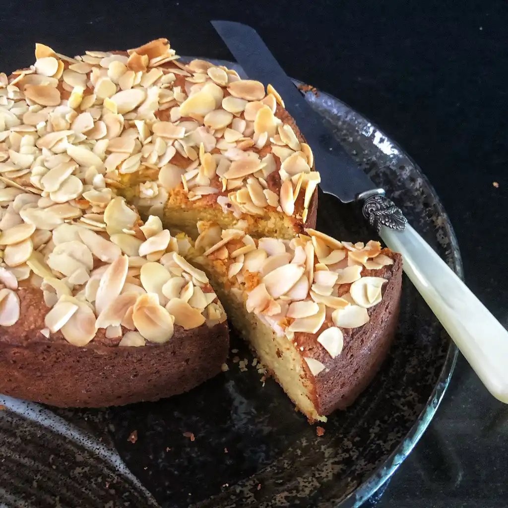 Almond cake